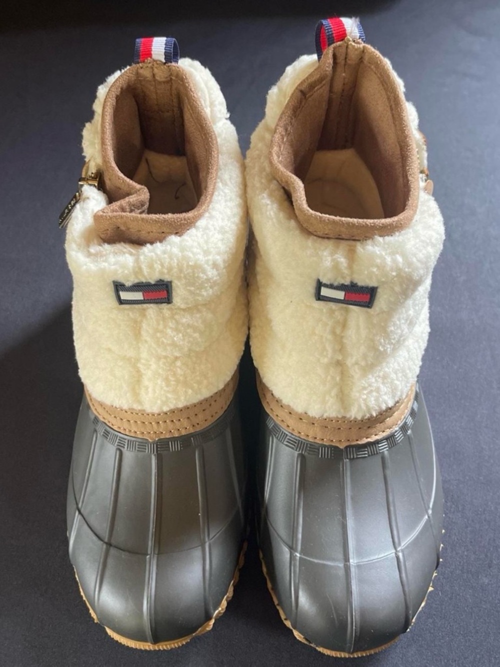 Tommy Hilfiger Cream Sherpa & Olive Rubber Winter Boots